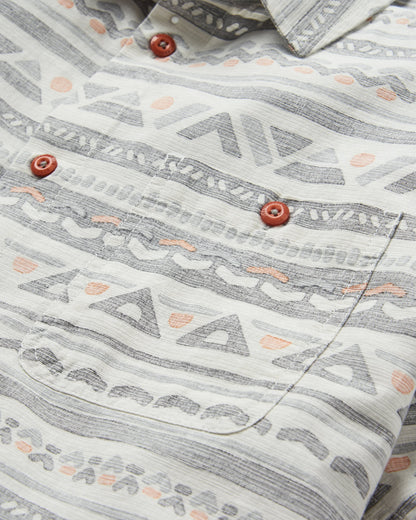 Chill Textured Organic Cotton Short Sleeve Shirt - Geo Track Storm Grey - Flatlay