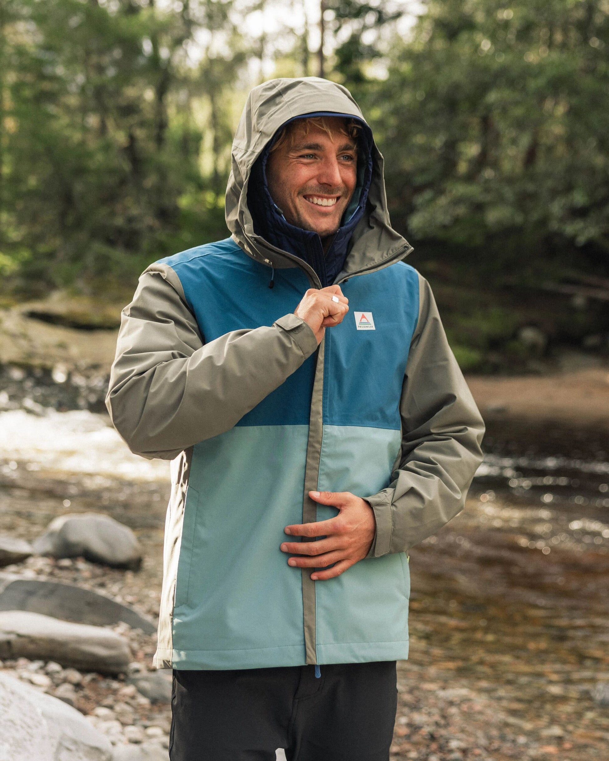 Downpour Recycled Waterproof Jacket - Tidal Blue/Arctic/Dusty Olive