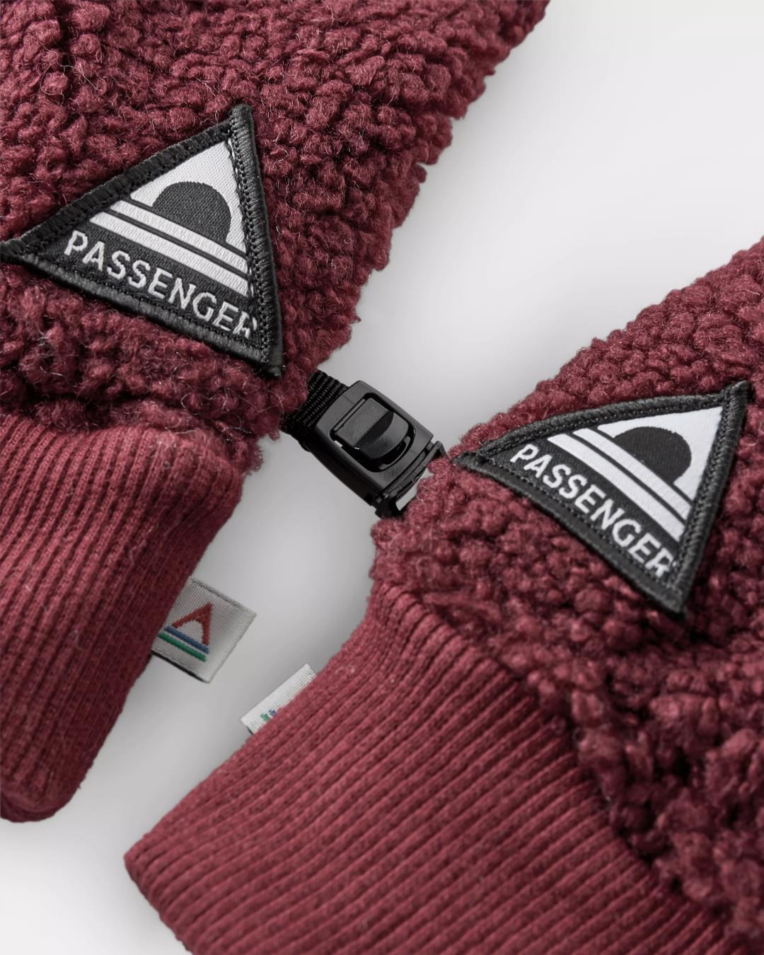 Snowfall 2.0 Recycled Sherpa Gloves - Wine