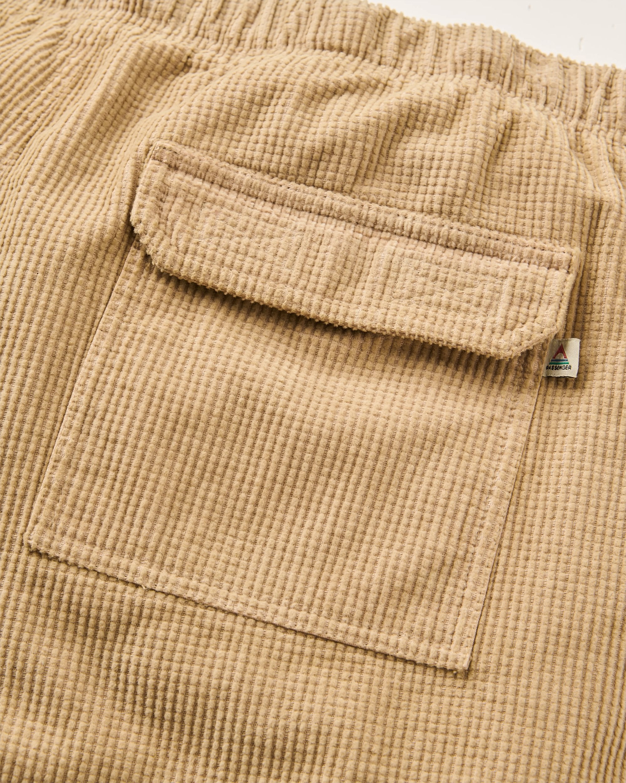 Apex Grid Cord Short - Simply Taupe - Flatlay