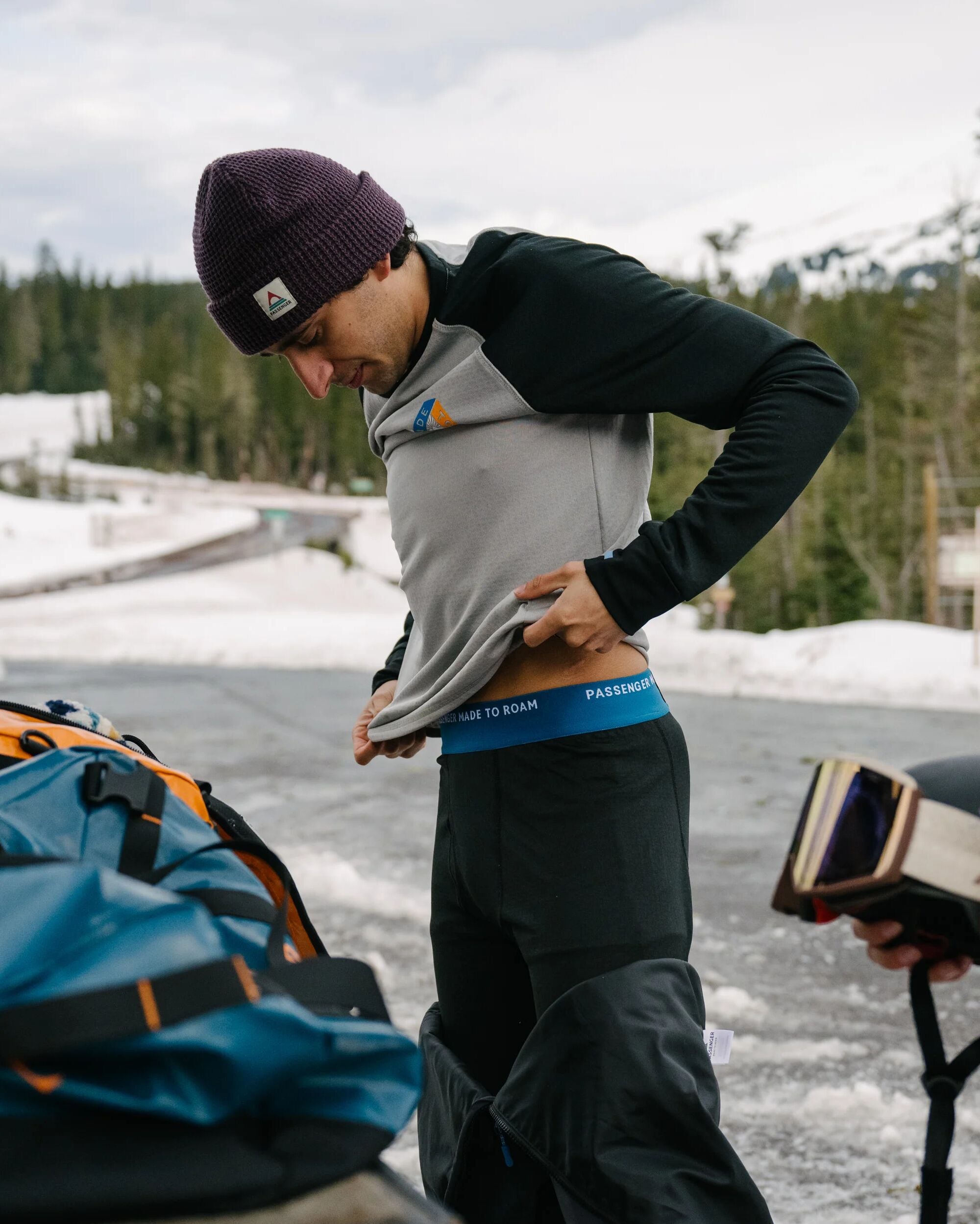 Alpine Recycled Base Layer LS T-Shirt - Black/Grey - Lifestyle