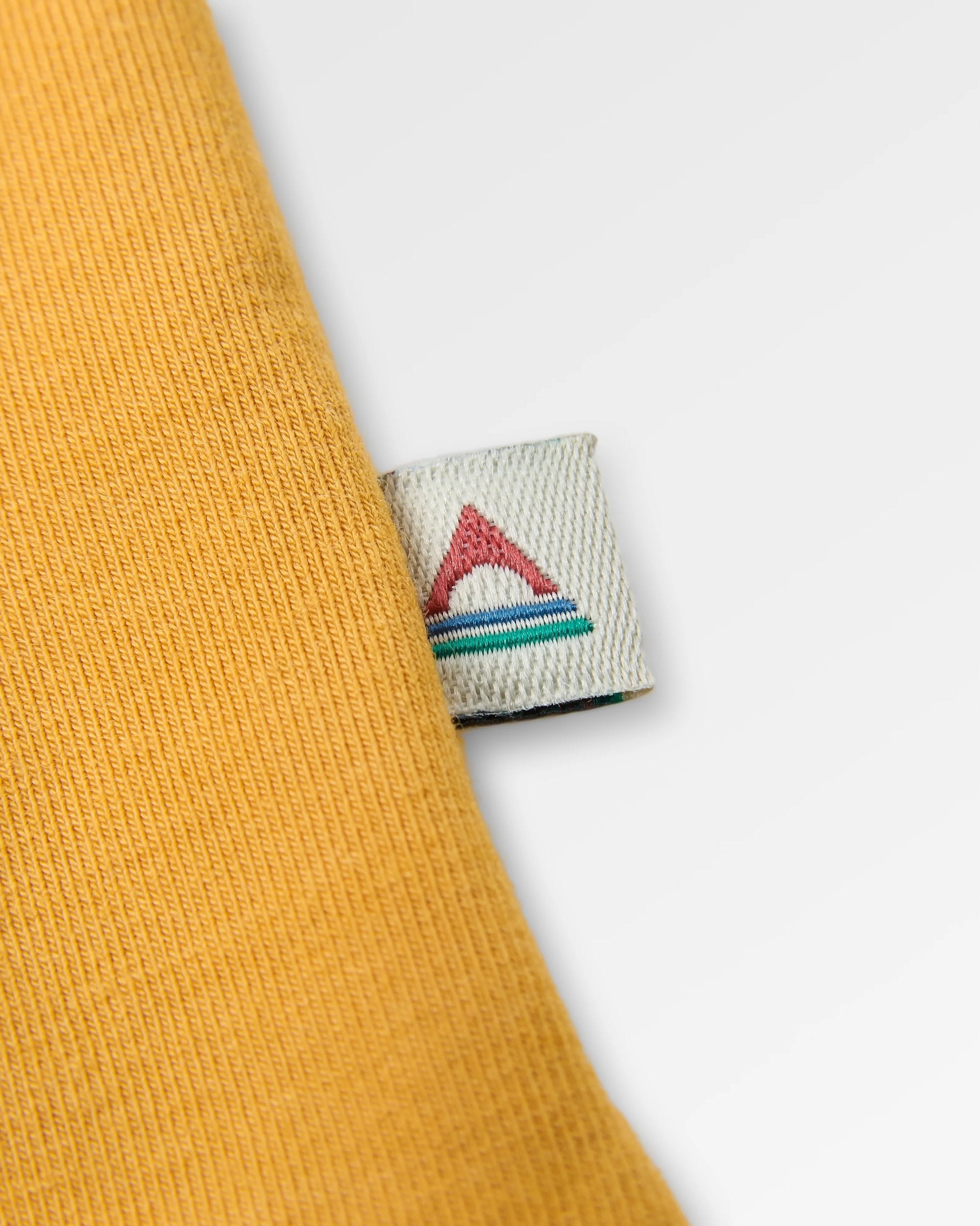 Chase The Light Active Vest - Spruce Yellow - Flatlay