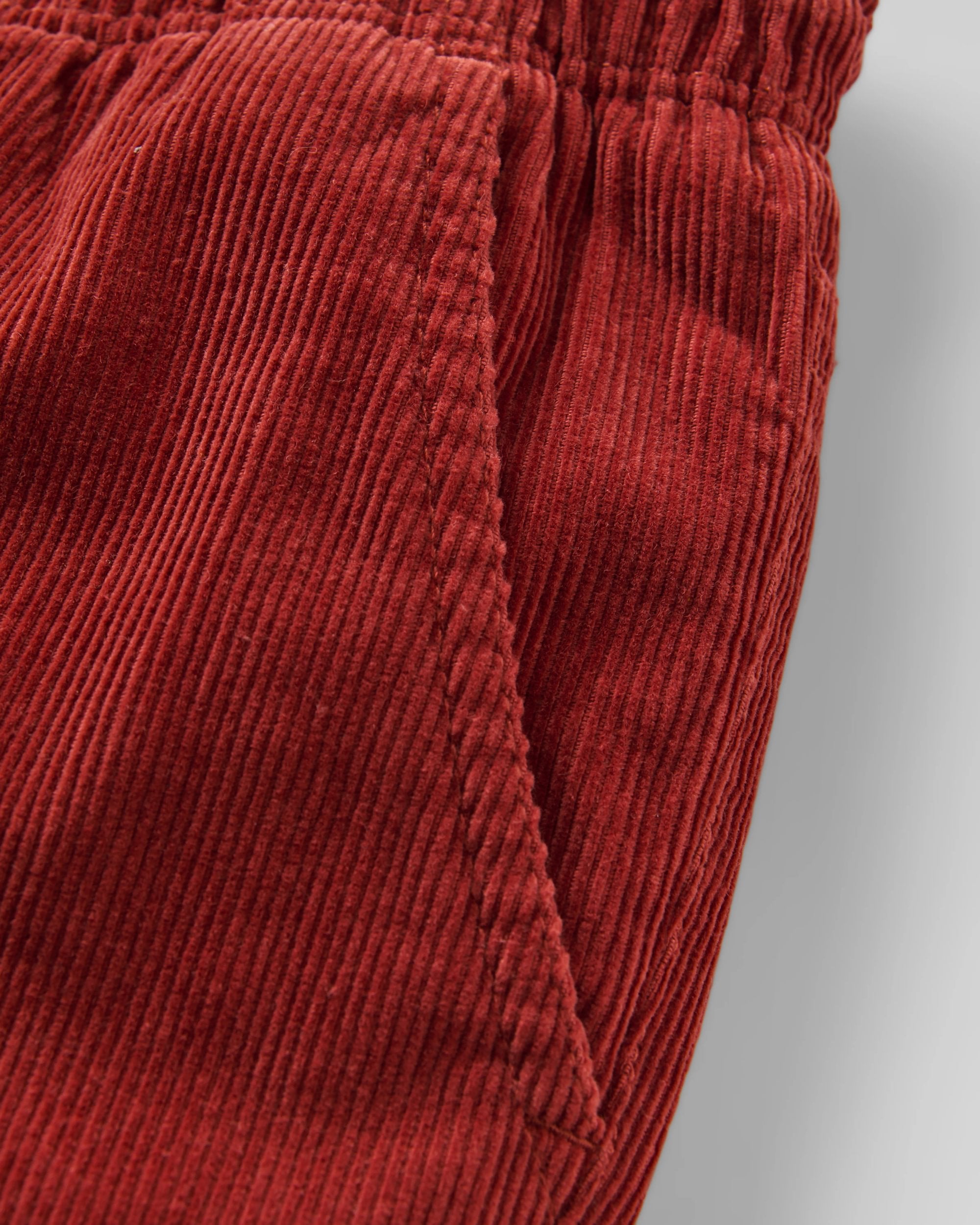 Drifter Cord Short 2.0 - Redwood - Flatlay