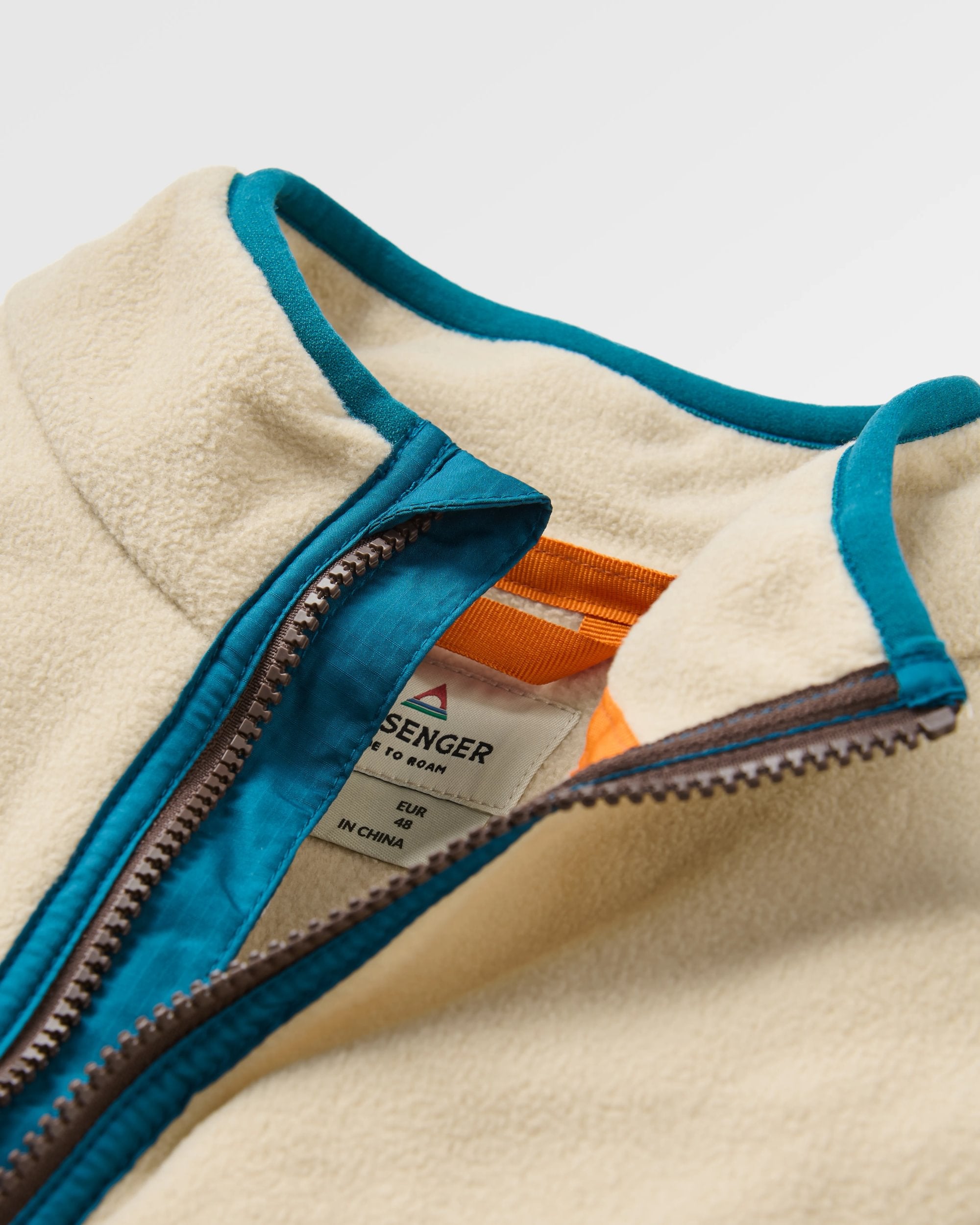 Set Off Recycled Polar 1/4 Zip Fleece - Oatmeal/Espresso - Flatlay