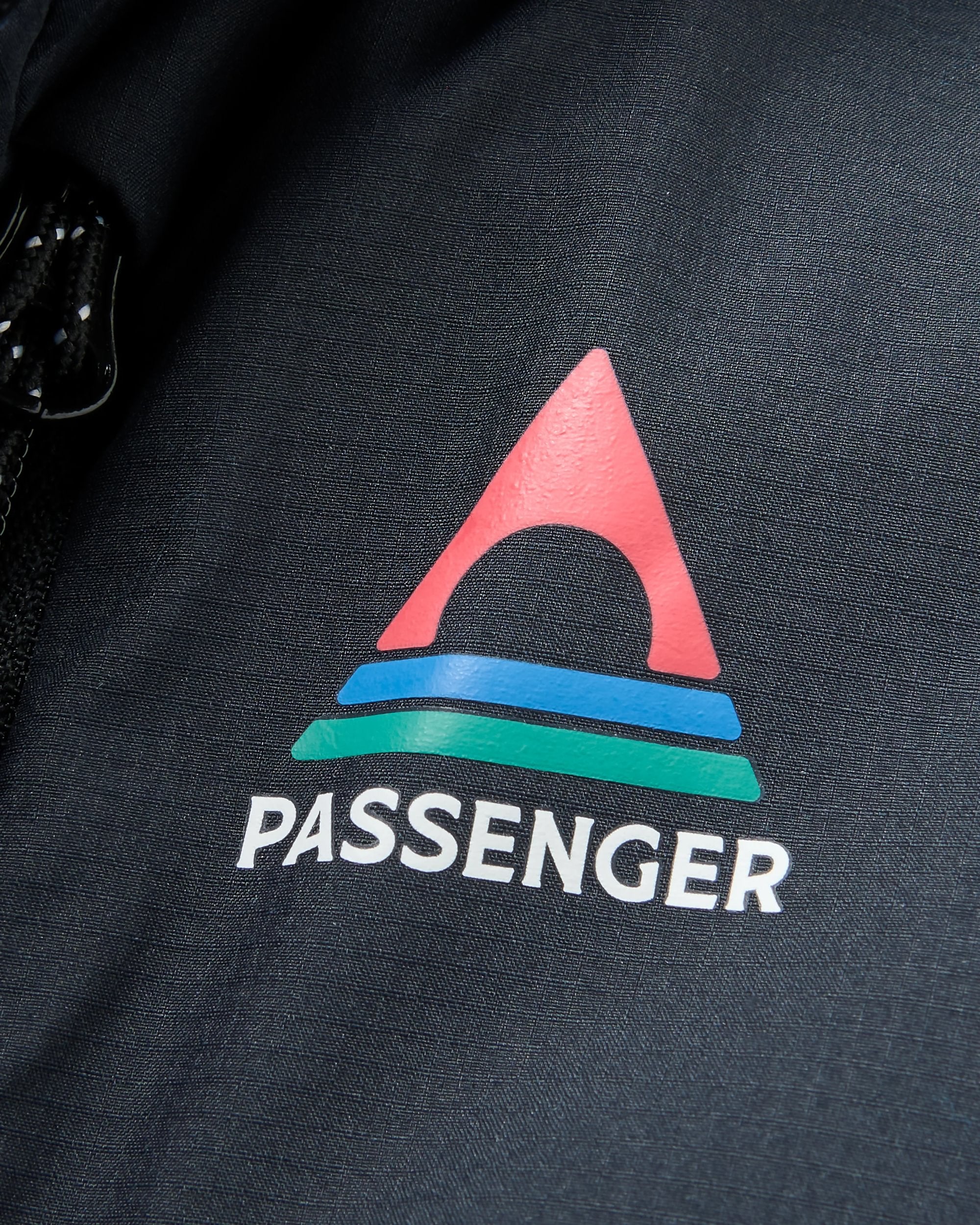 Daybreak Lightweight Recycled Thermore® Hoodless Jacket - Black - Flatlay