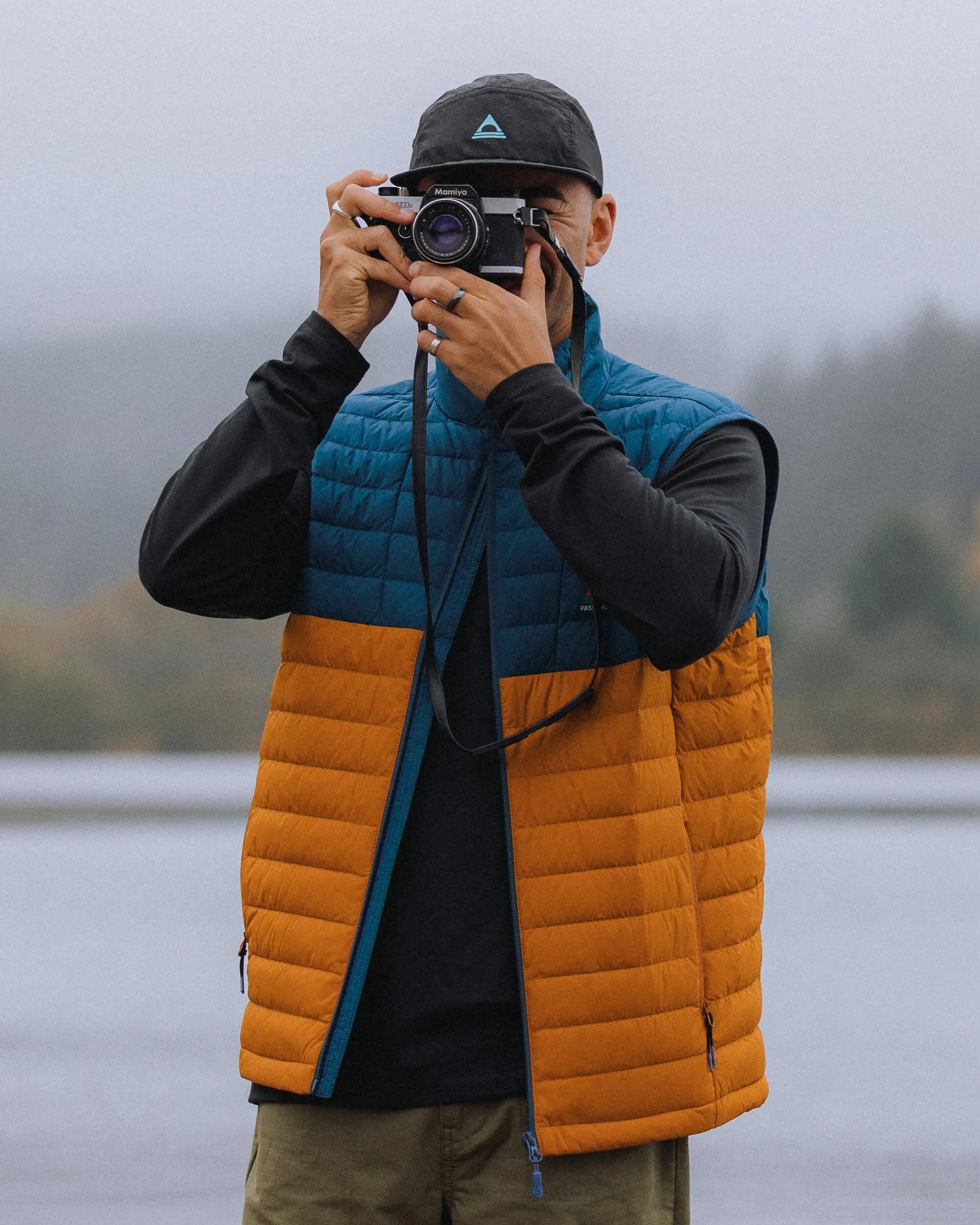 Ashland Down Recycled Gilet - Retro Orange/Tidal Blue - Lifestyle