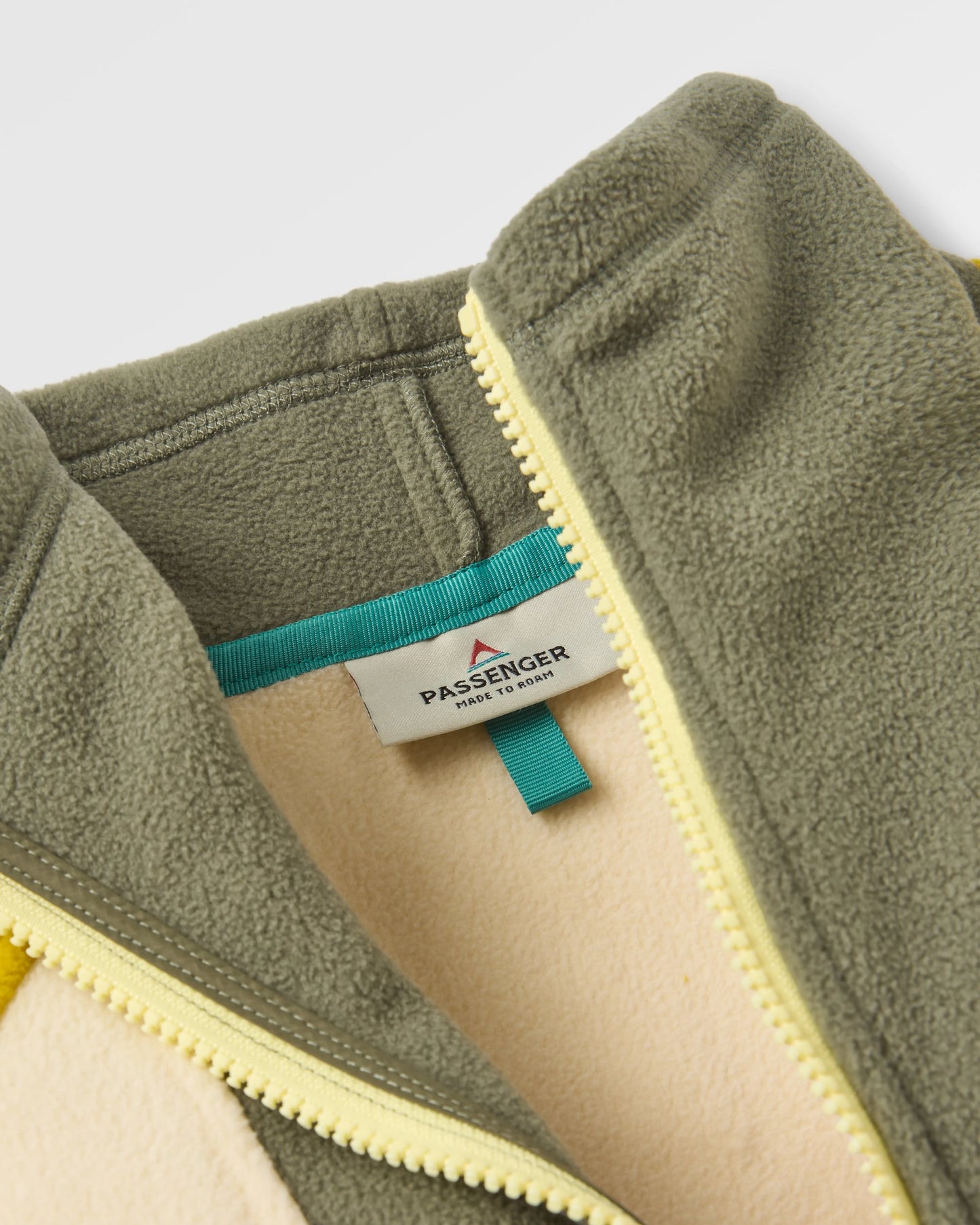 Jazz Polar Fleece - Oat - Flatlay