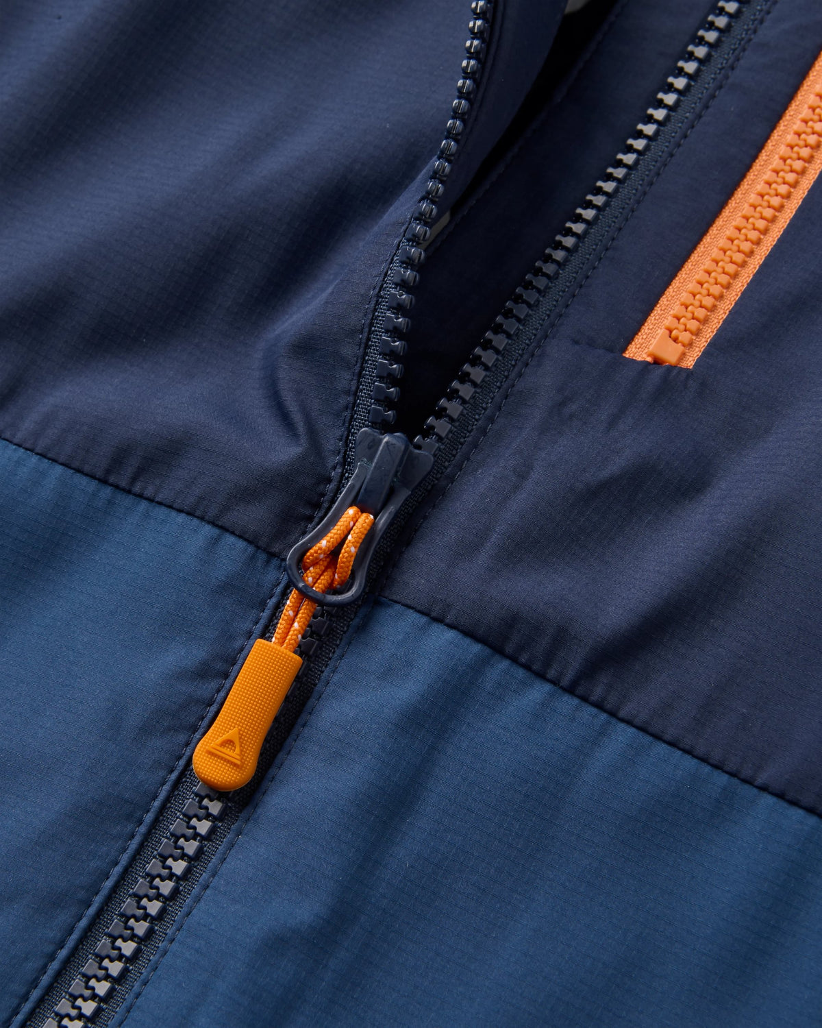 Shasta Lightweight Thermore® Insulated Hoodless Jacket - Rich Navy/Dark Denim - Flatlay