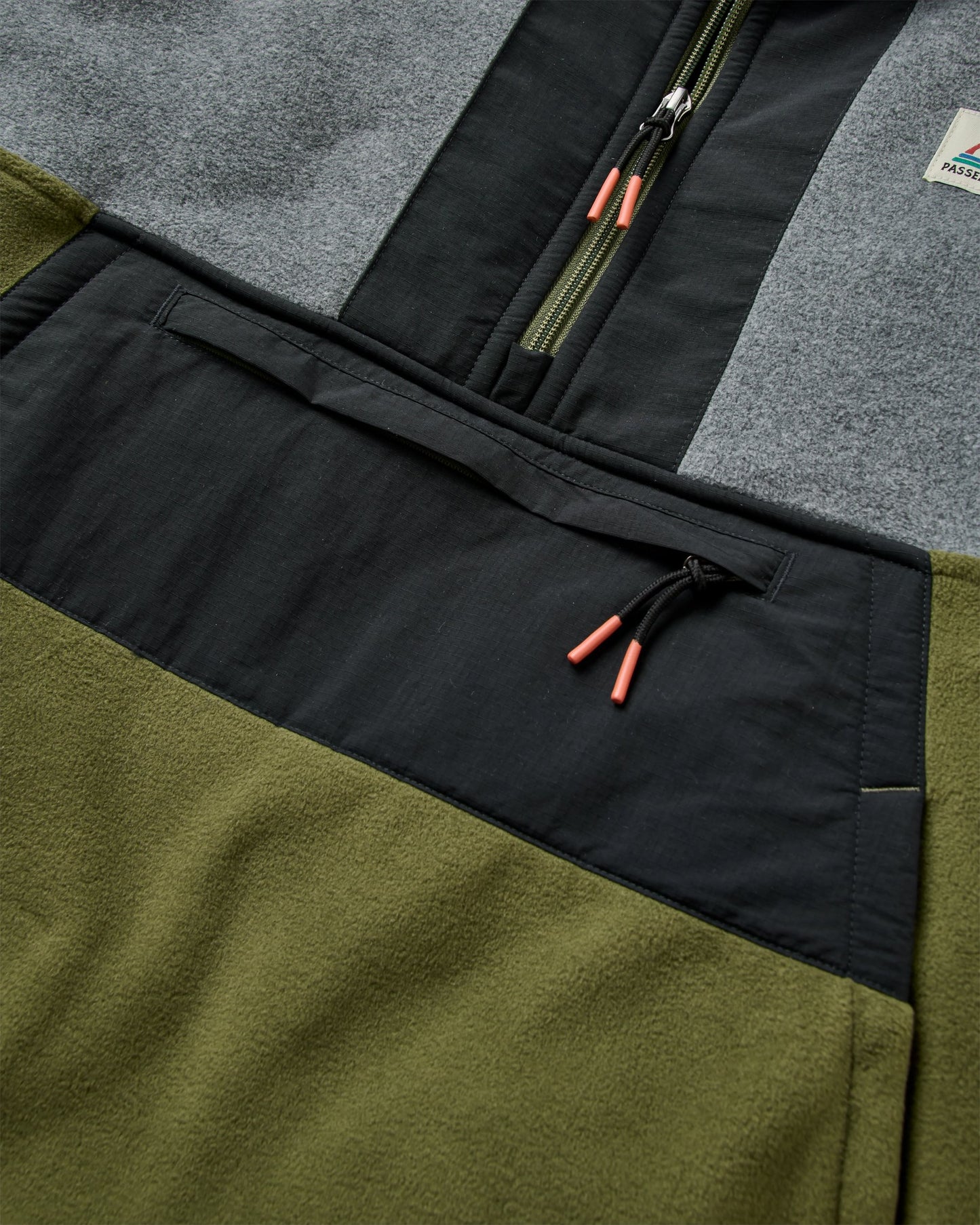Woodland Hoodless 1/2 Zip Recycled Polartec® Fleece - Grey Marl/Khaki - Flatlay