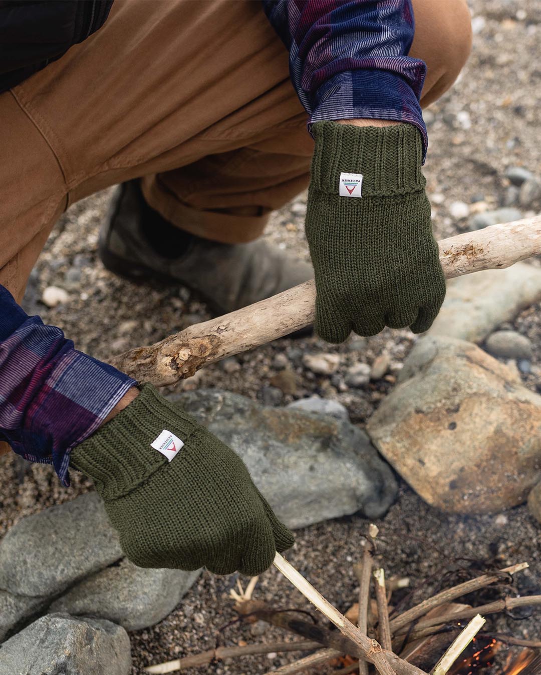 Gale Recycled Acrylic Knitted Gloves - Fir Tree